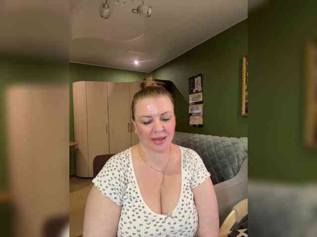 Veronika_Gold webcam