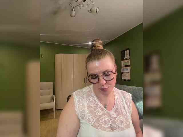 Veronika_Gold webcam