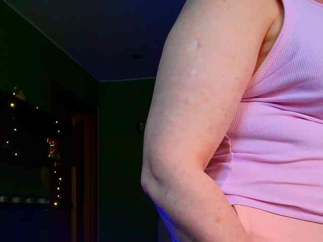 Veronika_Gold webcam