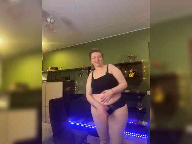 Veronika_Gold webcam