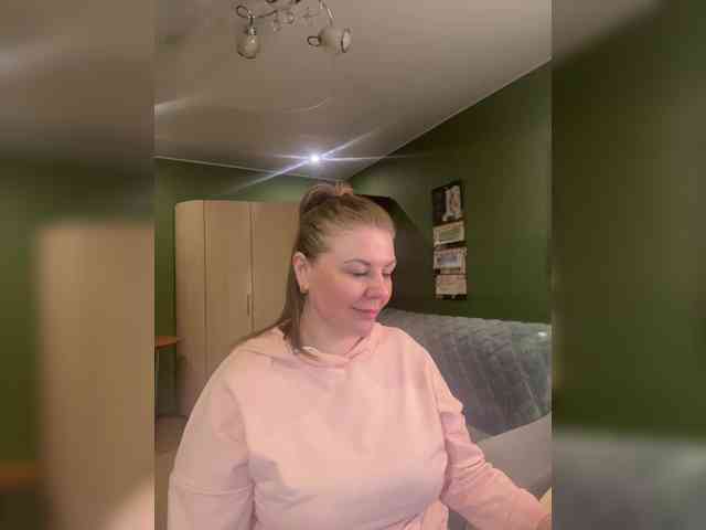 Veronika_Gold webcam