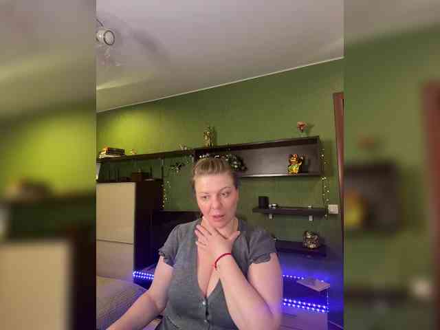 Veronika_Gold webcam