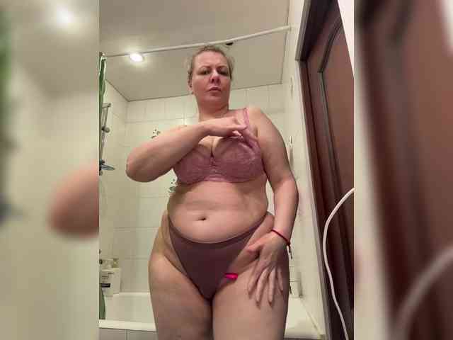 Veronika_Gold webcam