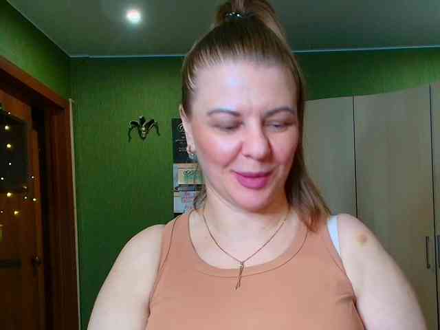 Veronika_Gold webcam
