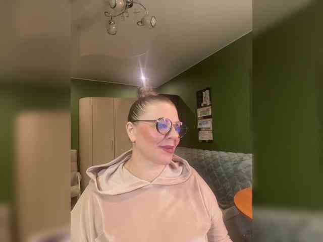 Veronika_Gold webcam