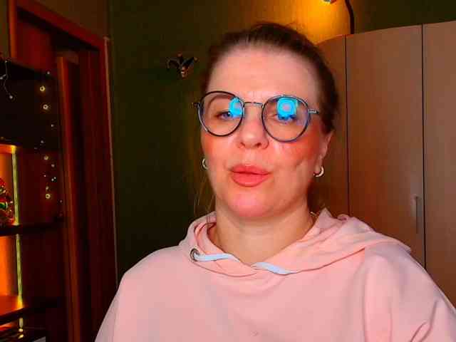 Veronika_Gold webcam