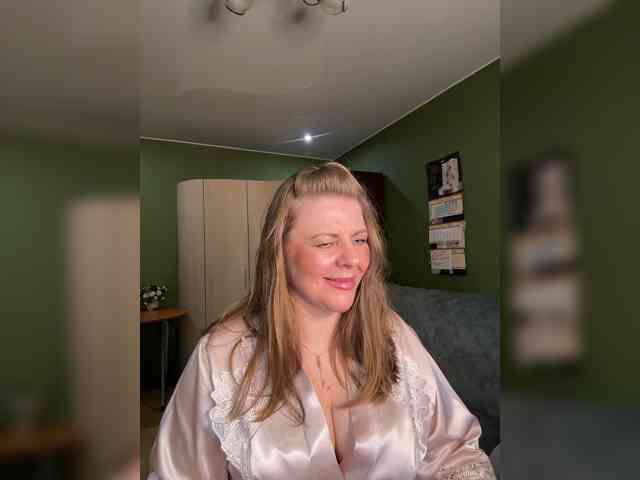Veronika_Gold webcam