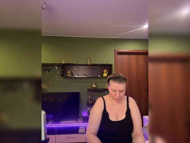 Veronika_Gold webcam