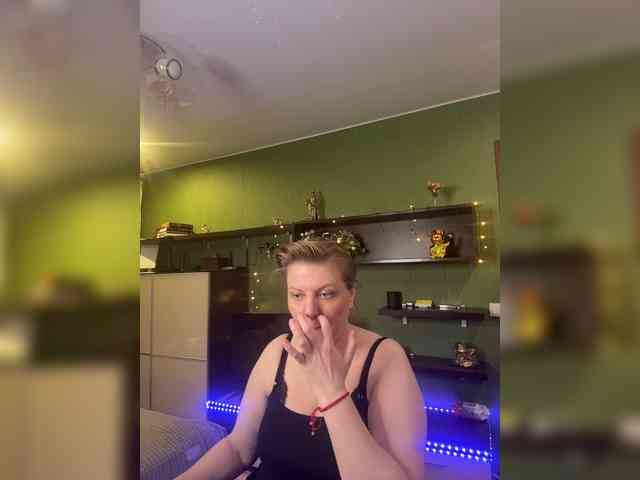 Veronika_Gold webcam