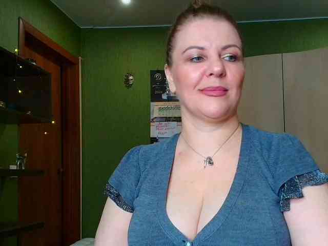 Veronika_Gold webcam
