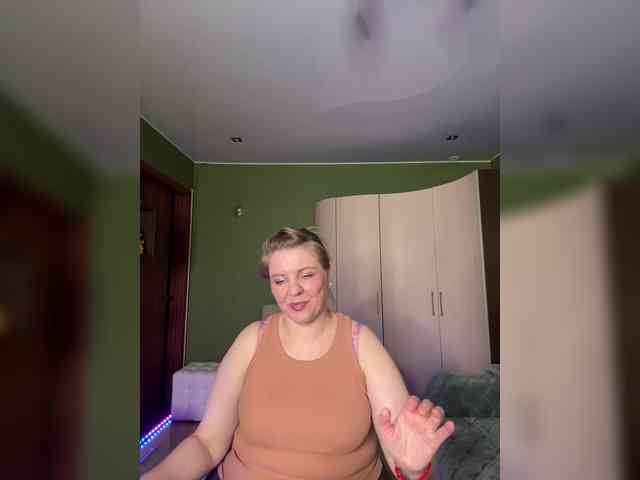 Veronika_Gold webcam