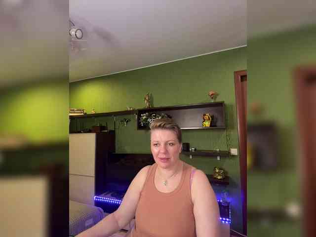 Veronika_Gold webcam