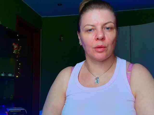 Veronika_Gold webcam