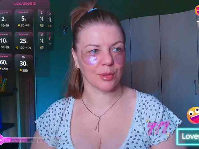 Veronika_Gold webcam