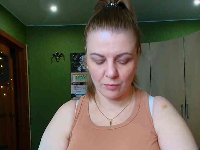 Veronika_Gold webcam