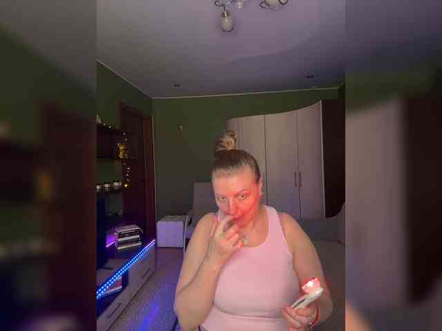 Veronika_Gold webcam