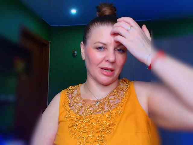 Veronika_Gold webcam