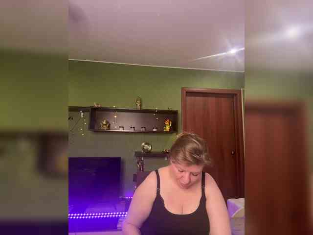 Veronika_Gold webcam