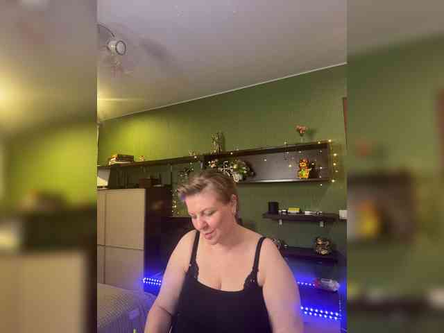 Veronika_Gold webcam