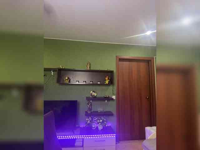 Veronika_Gold webcam