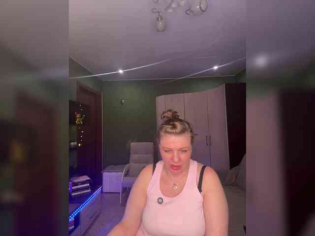 Veronika_Gold webcam