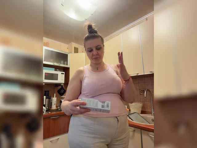 Veronika_Gold webcam