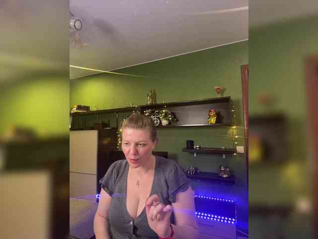 Veronika_Gold webcam