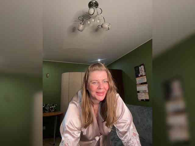 Veronika_Gold webcam