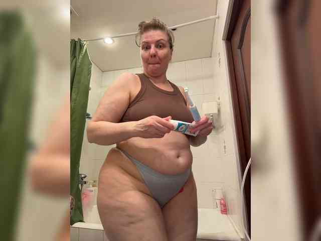 Veronika_Gold webcam