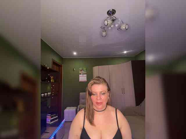 Veronika_Gold webcam