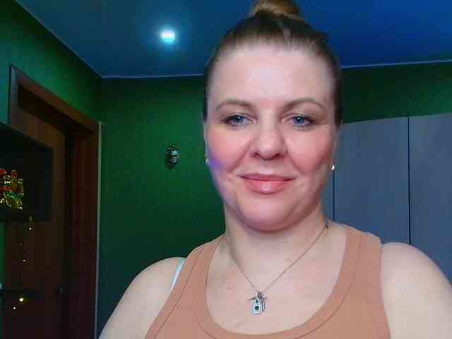 Veronika_Gold webcam
