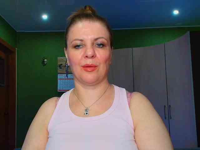 Veronika_Gold webcam