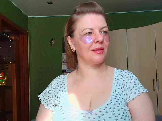 Veronika_Gold webcam