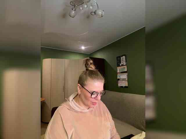 Veronika_Gold webcam