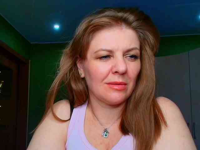 Veronika_Gold webcam
