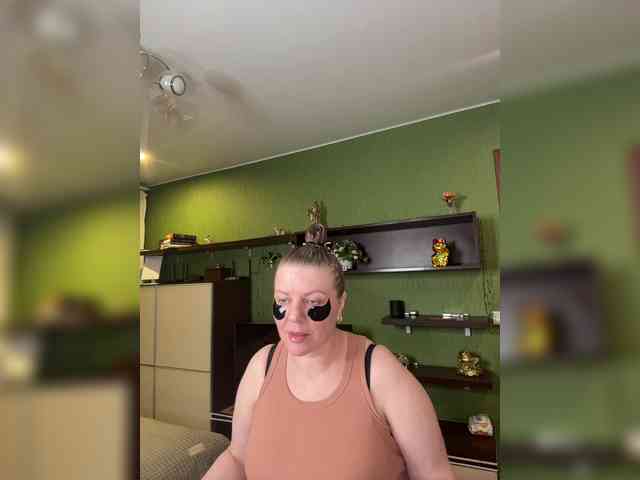 Veronika_Gold webcam