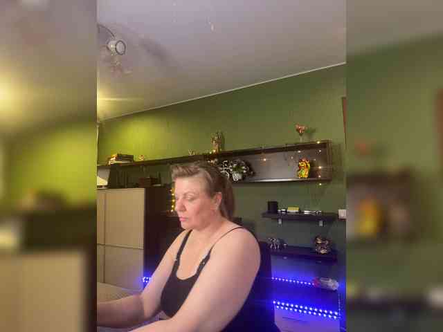 Veronika_Gold webcam