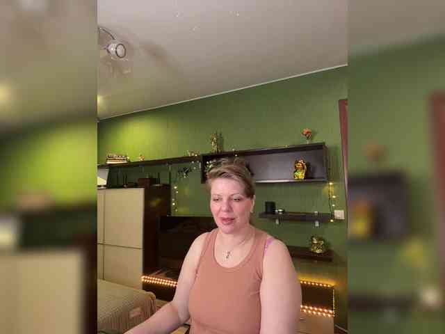 Veronika_Gold webcam