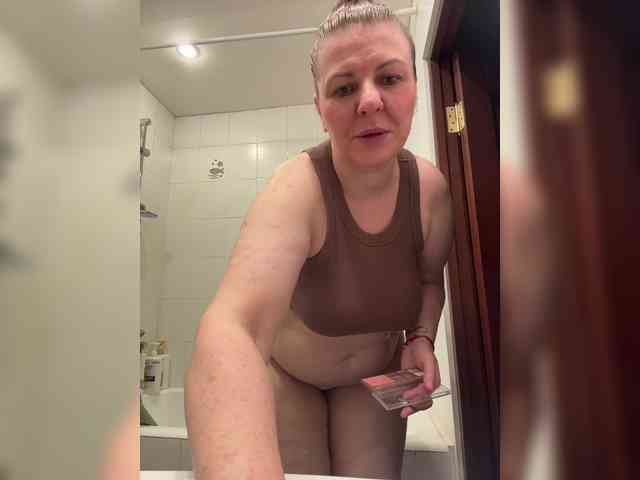 Veronika_Gold webcam