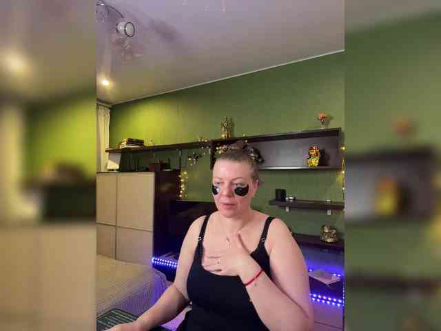 Veronika_Gold webcam