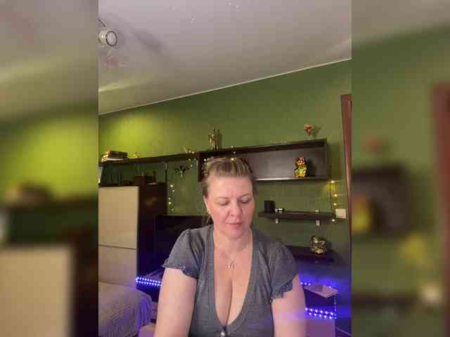 Veronika_Gold webcam