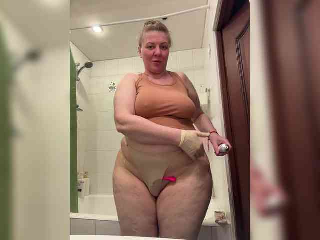 Veronika_Gold webcam