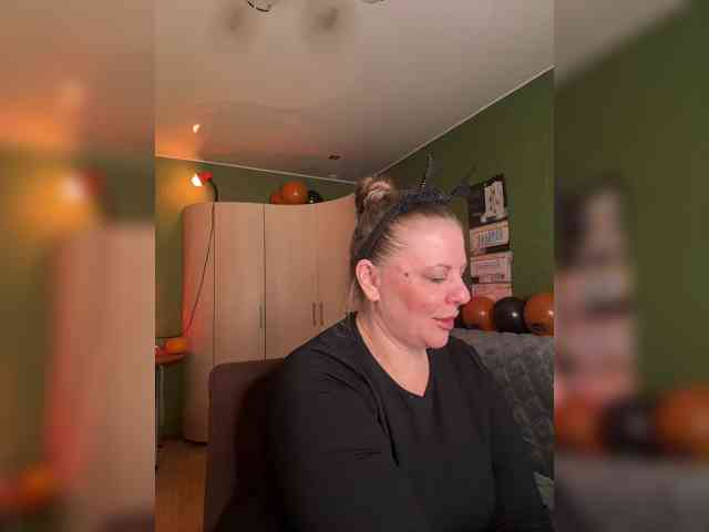 veronika_gold's live room