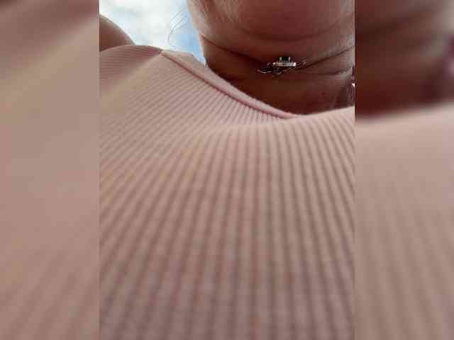 Veronika_Gold webcam
