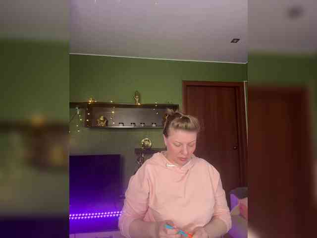 Veronika_Gold webcam