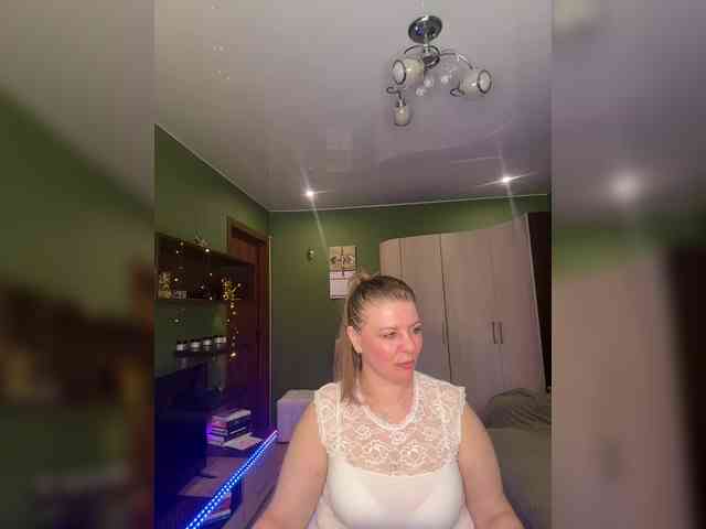 Veronika_Gold webcam