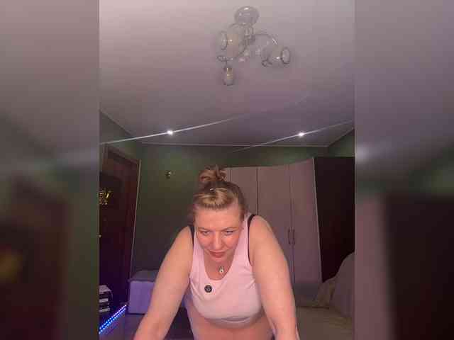 Veronika_Gold webcam