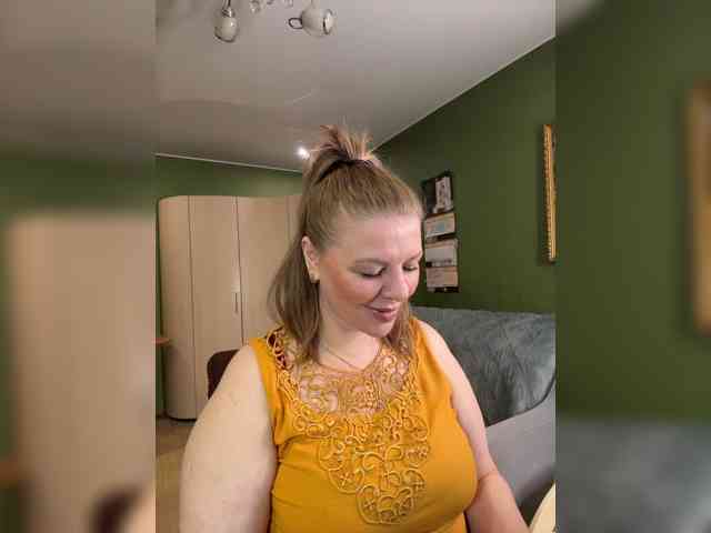 Veronika_Gold webcam