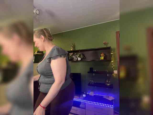 Veronika_Gold webcam