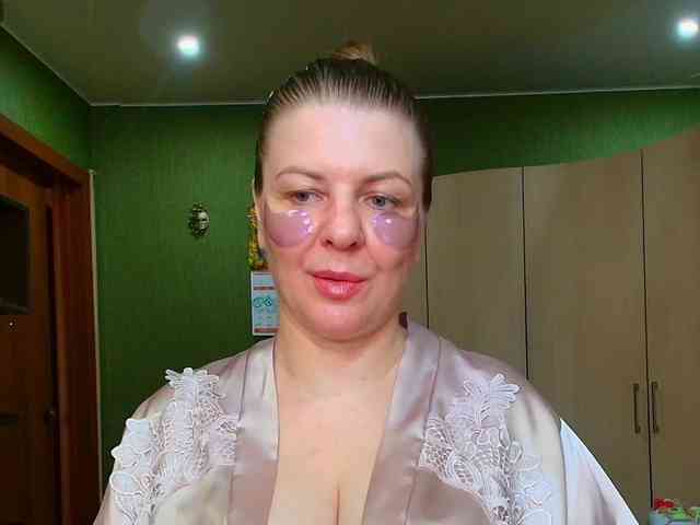Veronika_Gold webcam